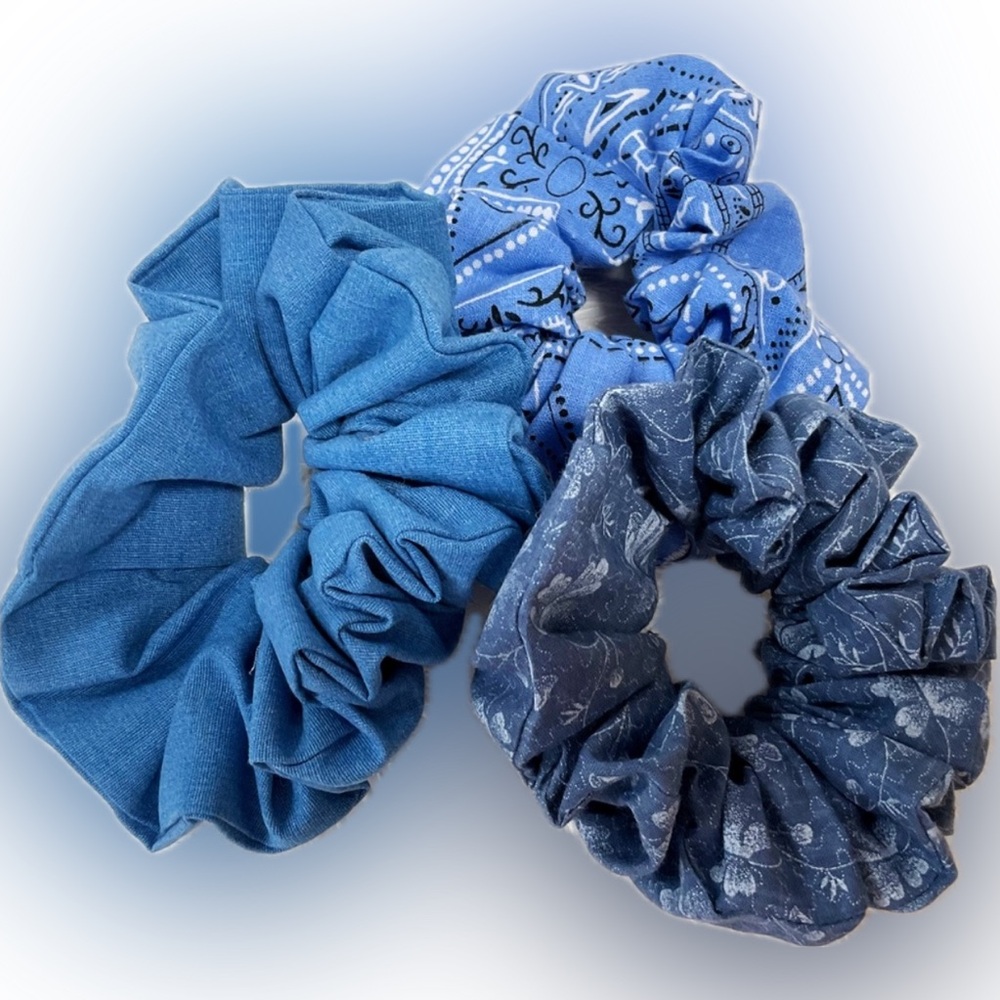Set of 3 Blue Scrunchies